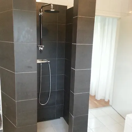 B&B B & B Waalre 3*